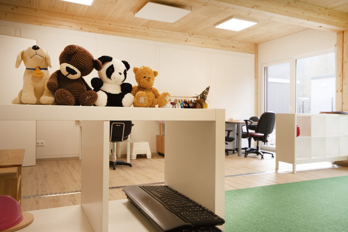 Innenansicht der Modul-Kita Kordel. Eine Referenz von Holzbau Henz.