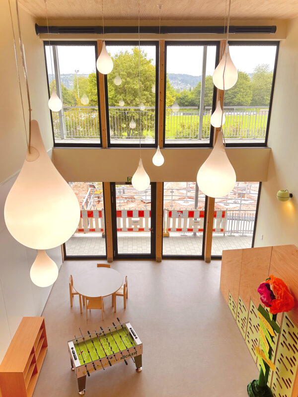 Innenansicht der Kita in Pfalzel. Eine Referenz von Holzbau Henz.