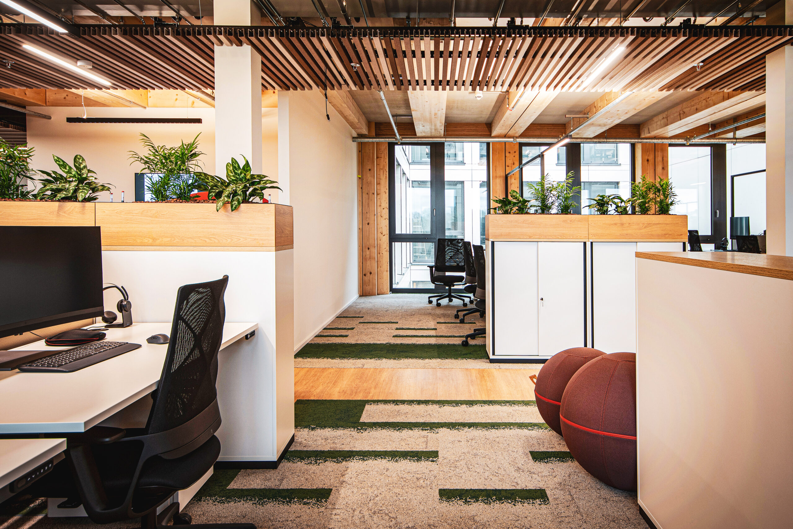 Innenansicht des Bürogebäudes in Munsbach. Eine Referenz von Holzbau Henz.